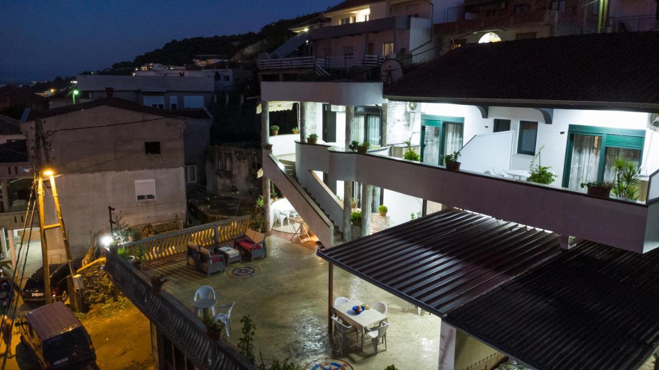 Apartments Ishmi In Center Of Ulcinj Luaran gambar