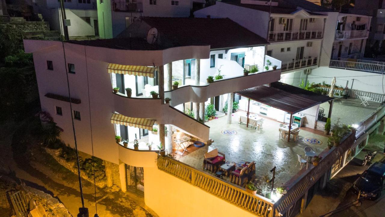 Apartments Ishmi In Center Of Ulcinj Luaran gambar