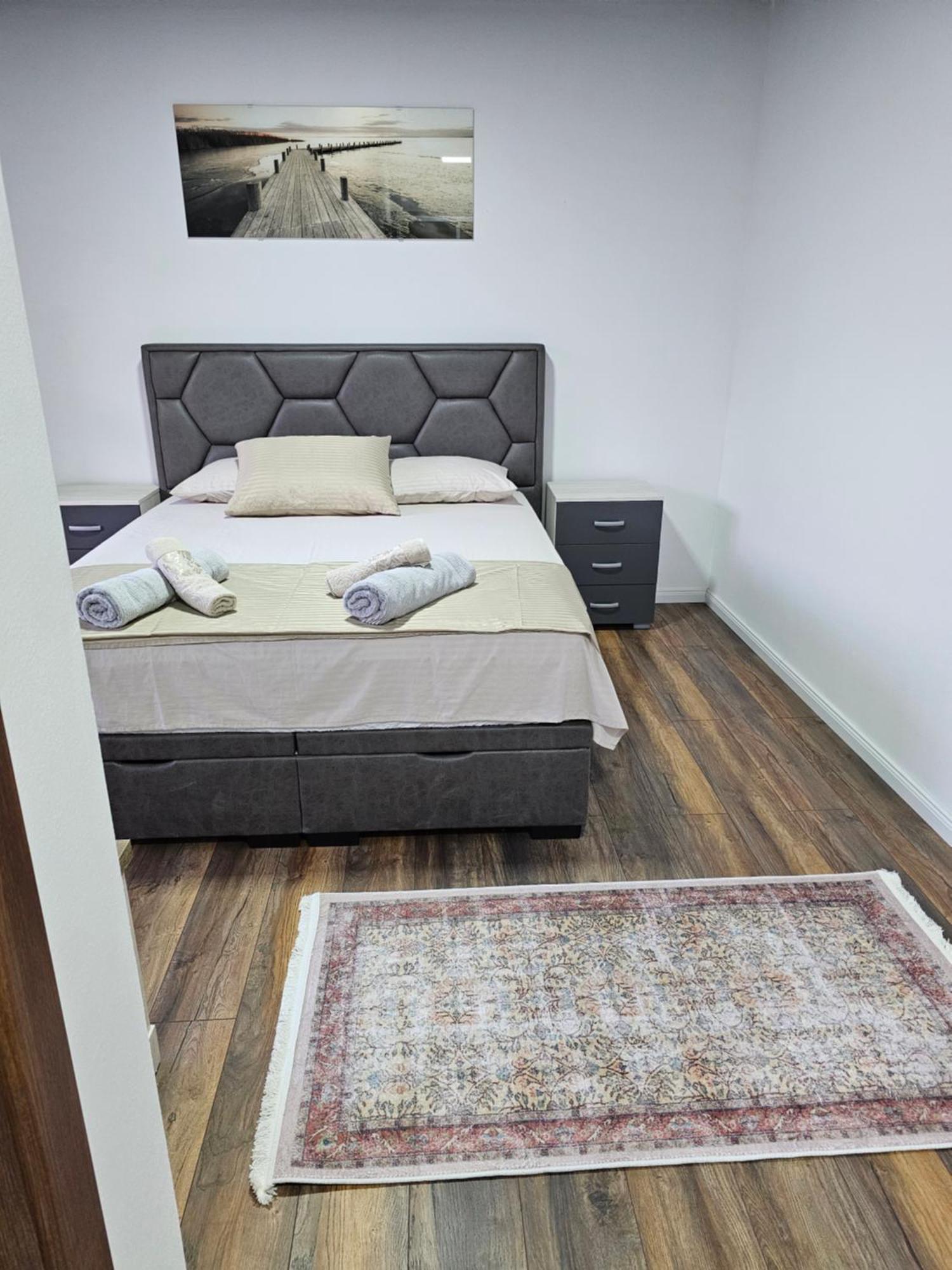 Apartments Ishmi In Center Of Ulcinj Luaran gambar