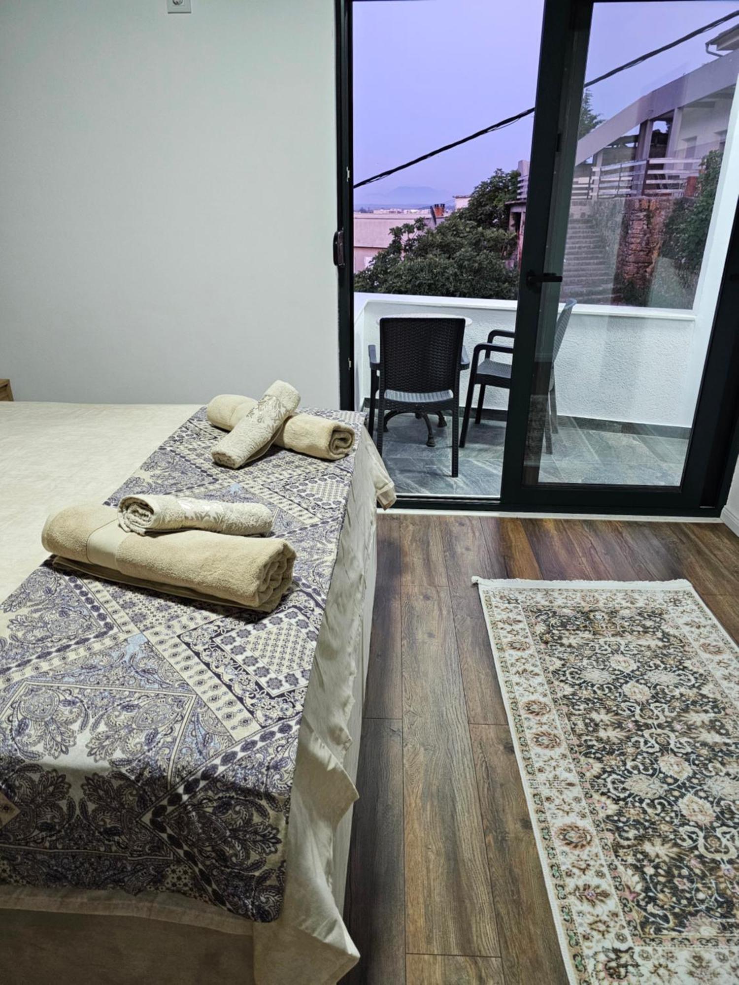 Apartments Ishmi In Center Of Ulcinj Luaran gambar