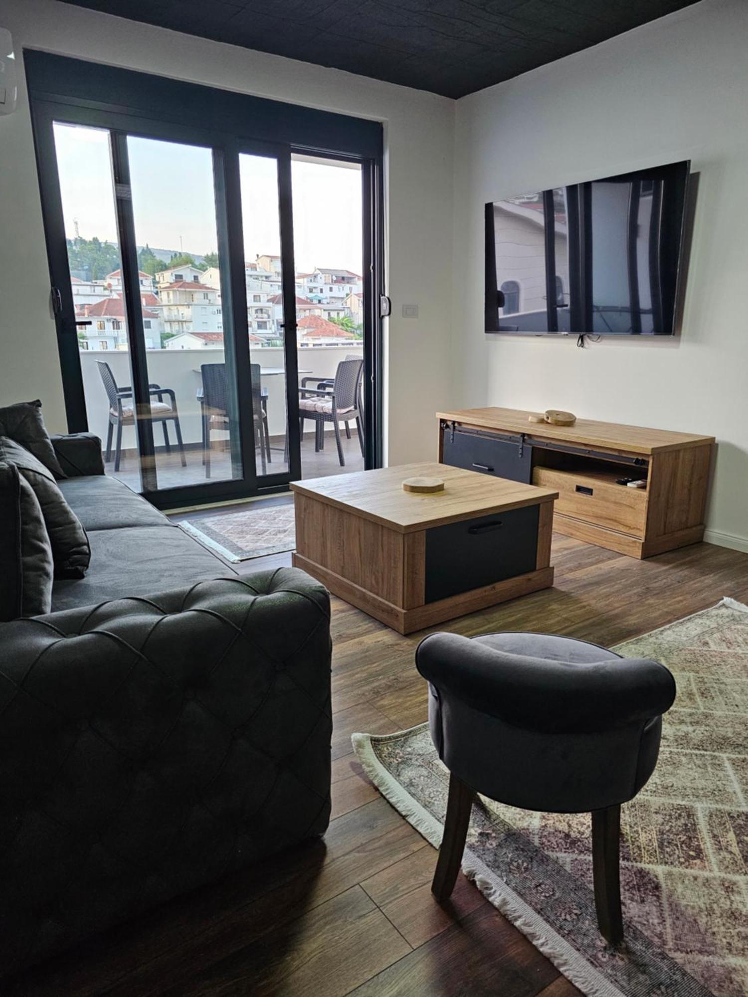 Apartments Ishmi In Center Of Ulcinj Luaran gambar