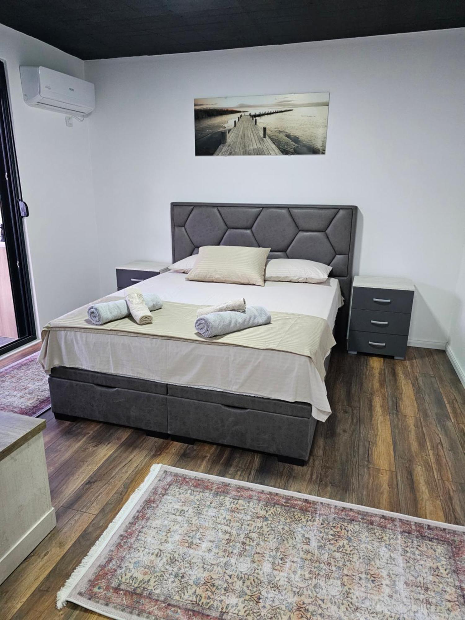Apartments Ishmi In Center Of Ulcinj Luaran gambar