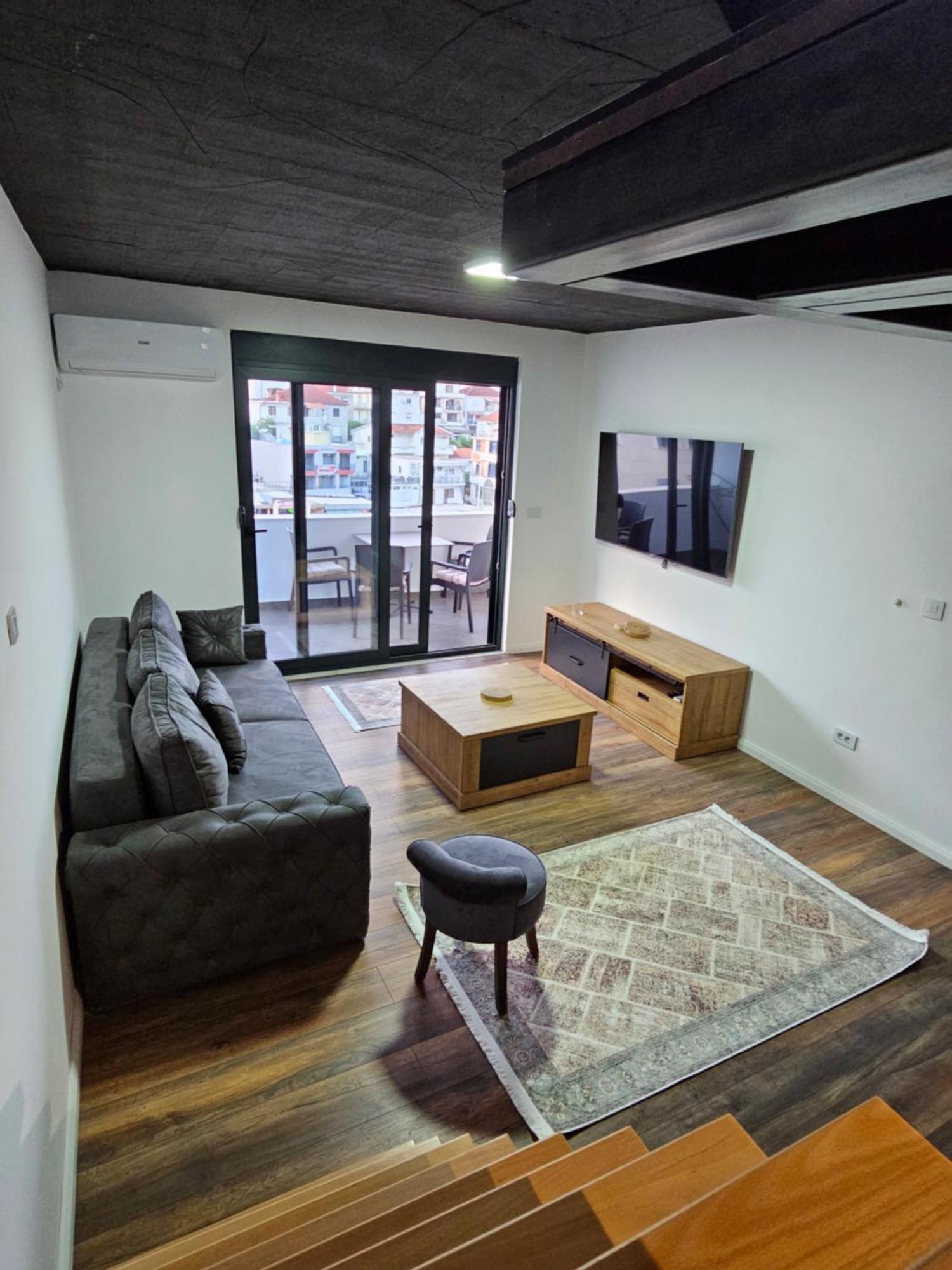 Apartments Ishmi In Center Of Ulcinj Luaran gambar
