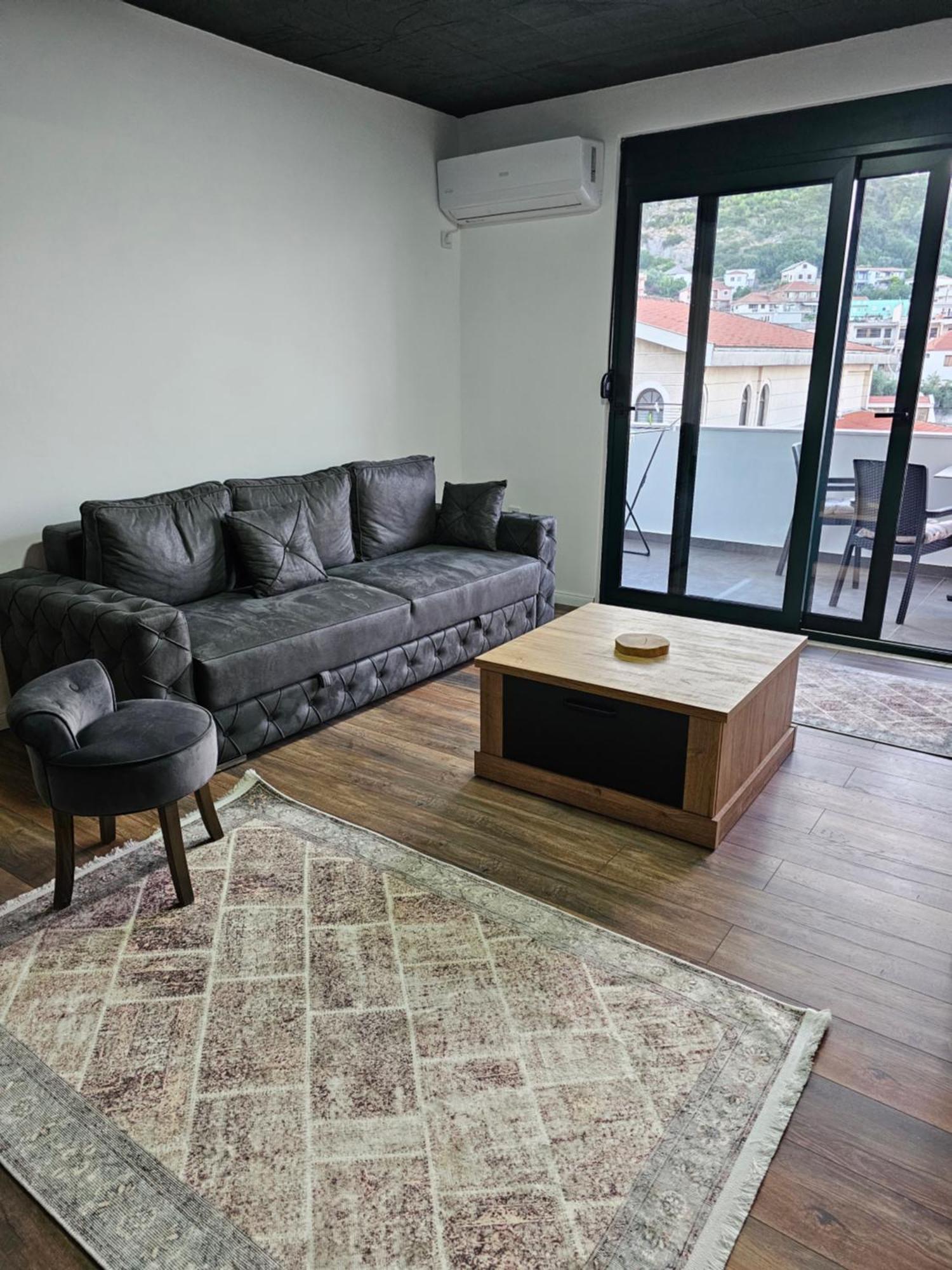 Apartments Ishmi In Center Of Ulcinj Luaran gambar