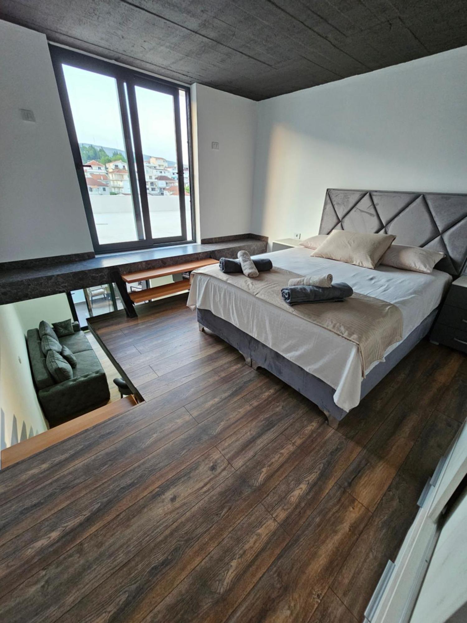 Apartments Ishmi In Center Of Ulcinj Luaran gambar